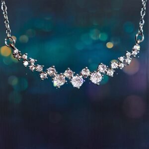 Curvy Necklace